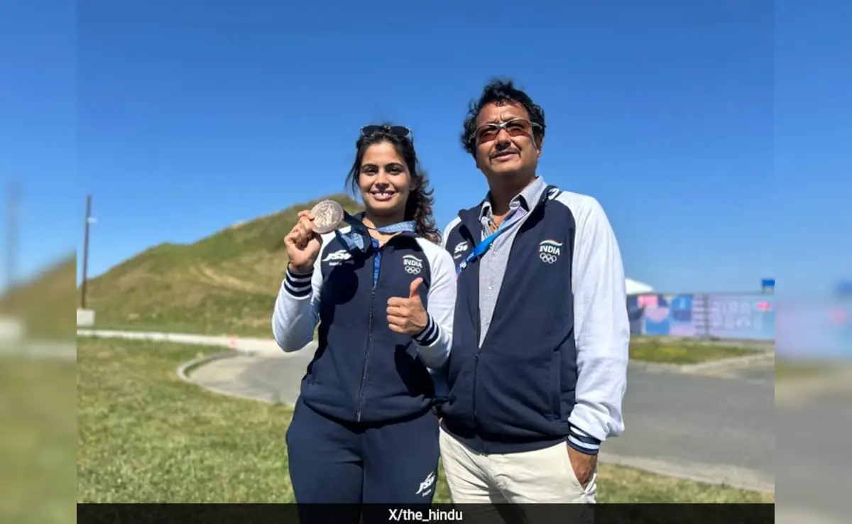 Double Olympic Medallist Manu Bhaker Opens Up on Coach Jaspal Rana's future